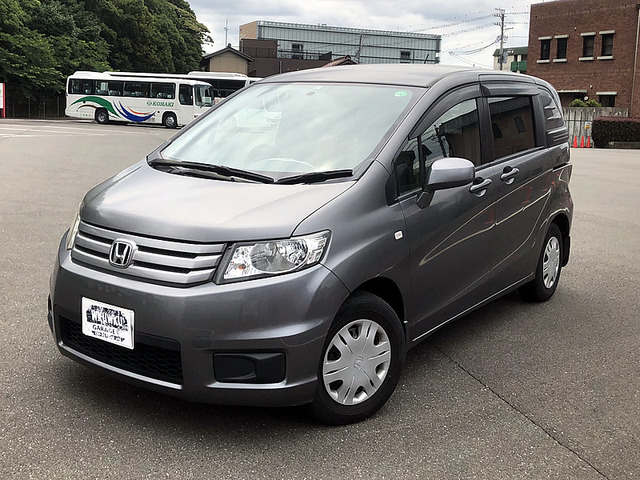 中古車情報 ホンダ フリードスパイク 1 5 G ジャストセレクション ワンオーナー 修復歴無し の中古車詳細 走行距離 5 7万km カラー グレー Nh737m 販売地域 愛知県小牧市 中古車を探すなら Carme カーミー 中古車