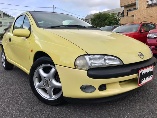 オペル Opel の中古車 中古車を探すなら Carme カーミー 中古車