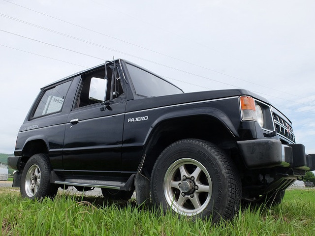 中古車 三菱 パジェロ 3 0 メタルトップ スーパーxl 4wd ショート At L141gw 三角窓 の中古車詳細 142 000km ブラック 徳島県 Sold Out 中古車情報 中古車検索なら 車選びドットコム 車選び Com