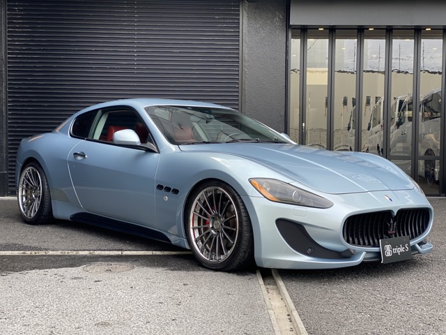 中古車 マセラティ グラントゥーリズモ 4 2 Mc仕様 カスタム車両 の中古車詳細 60 000km 青 京都府 480万円 中古車 情報 中古車検索なら 車選びドットコム 車選び Com