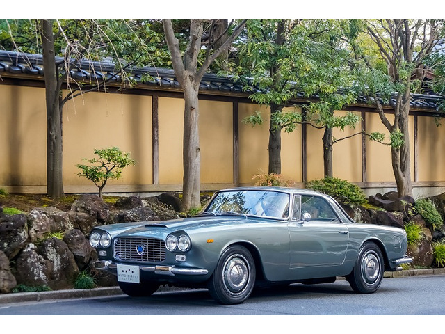 ランチア Lancia の中古車 中古車を探すなら Carme カーミー 中古車