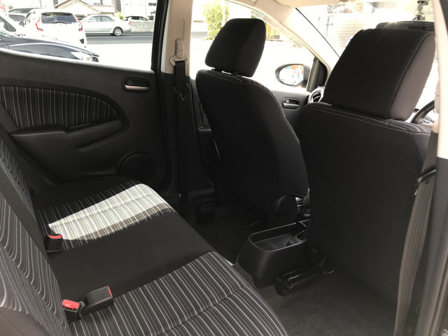 中古車 マツダ デミオ 1 3 13c V Hidエディション 自社ローン 名古屋 愛知 三重 岐阜 の中古車詳細 50 800km エボニー 愛知県 33万円 中古車情報 中古車検索なら 車選びドットコム 車選び Com