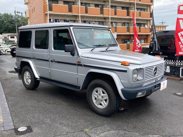 中古車 メルセデス ベンツ ゲレンデヴァーゲン 300ge ロング 4wd 7人乗り ディーラー車 の中古車詳細 30 300km シルバー 愛知県 685万円 中古車情報 中古車検索なら 車選びドットコム 車選び Com