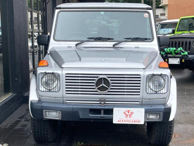 中古車 メルセデス ベンツ ゲレンデヴァーゲン 300ge ロング 4wd 7人乗り ディーラー車 の中古車詳細 30 300km シルバー 愛知県 685万円 中古車情報 中古車検索なら 車選びドットコム 車選び Com