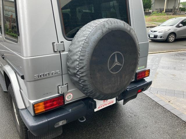 中古車 メルセデス ベンツ ゲレンデヴァーゲン 300ge ロング 4wd 7人乗り ディーラー車 の中古車詳細 30 300km シルバー 愛知県 685万円 中古車情報 中古車検索なら 車選びドットコム 車選び Com