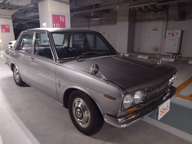 中古車 日産 ブルーバード 1300dxツインキャブ 初期型オートマ の中古車詳細 51 470km シルバー 東京都 Sold Out 中古車情報 中古車検索なら 車選びドットコム 車選び Com