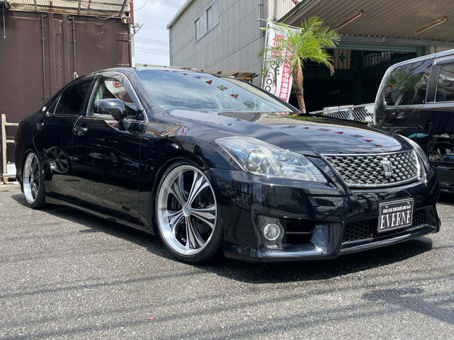 中古車 トヨタ クラウンアスリート 2 5 車高調 19インチアルミホイール の中古車詳細 95 600km ブラック 京都府 117万円 中古車情報 中古車検索なら 車選びドットコム 車選び Com
