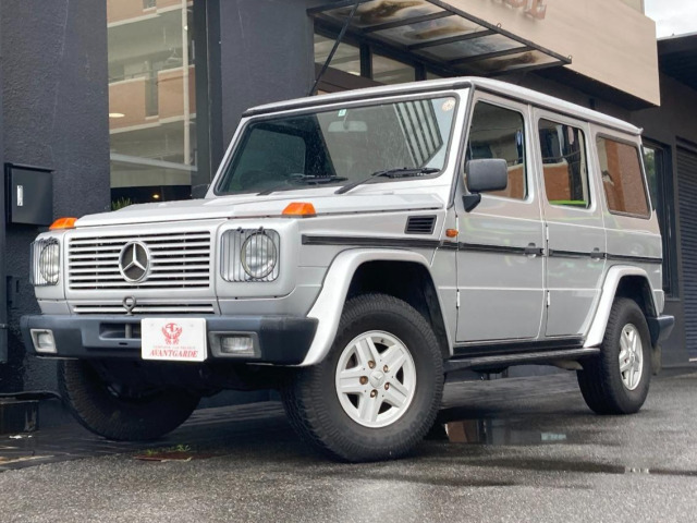 中古車 メルセデス ベンツ ゲレンデヴァーゲン 300ge ロング 4wd 7人乗り ディーラー車 の中古車詳細 30 300km シルバー 愛知県 685万円 中古車情報 中古車検索なら 車選びドットコム 車選び Com