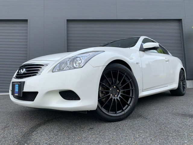 中古車 日産 スカイラインクーペ 3 7 370gt タイプp スカイラインクーペ370gtタイプp入荷 の中古車詳細 68 400km パールホワイト 東京都 149 8万円 中古車情報 中古車検索なら 車選びドットコム 車選び Com