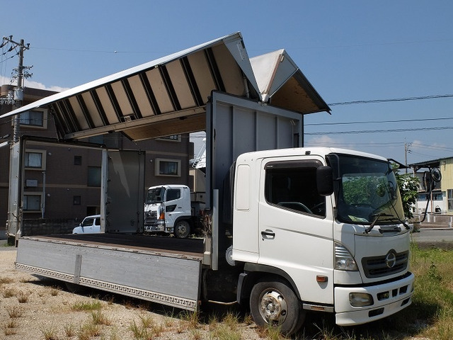 中古車 日野 レンジャー ウィング 動画有 4tアルミウィング ベッド付 の中古車詳細 493 000km ホワイト 徳島県 168万円 中古車情報 中古車検索なら 車選びドットコム 車選び Com