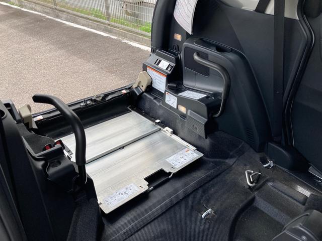 中古車 トヨタ シエンタ X 福祉車両 車いす仕様車 タイプ1衝突軽減ブレーキ ドラレコ 車いすスロープ の中古車詳細 72 000km ホワイト 愛知県 110 8万円 中古車情報 中古車検索なら 車選びドットコム 車選び Com