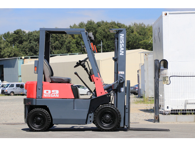 日産　フォークリフト　整備済み　すぐ使えます 日産 フォークリフト 整備済み すぐ使えます