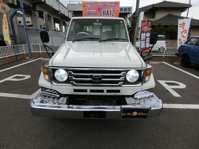 中古車 トヨタ ランドクルーザー70 4 2 Lx ディーゼル 4wd 希少3ドア 5mt 4ナンバー登録 の中古車詳細 2 000km ホワイト 岡山県 279万円 中古車情報 中古車検索なら 車選びドットコム 車選び Com