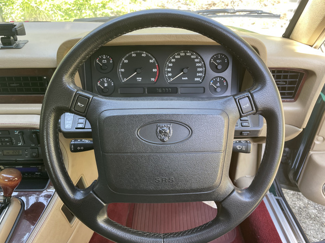 ジャガー XJ XJ6-3.2 40型/丸型4灯ライト/革×布シート の中古車詳細 
