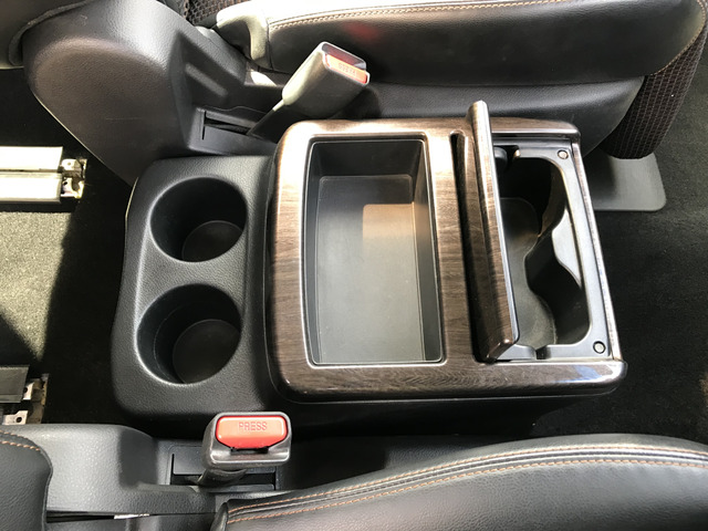 中古車 日産 エルグランド 2 5 250ハイウェイスター 自社ローン 名古屋 愛知 三重 岐阜 の中古車詳細 130 800km パールホワイト 愛知県 96万円 中古車情報 中古車検索なら 車選びドットコム 車選び Com