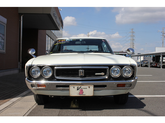 中古車 日産 ローレル Sgx P S P W オリジナル車両 の中古車詳細 97 0km ホワイト 三重県 価格応談 中古車情報 中古車検索なら 車選びドットコム 車選び Com