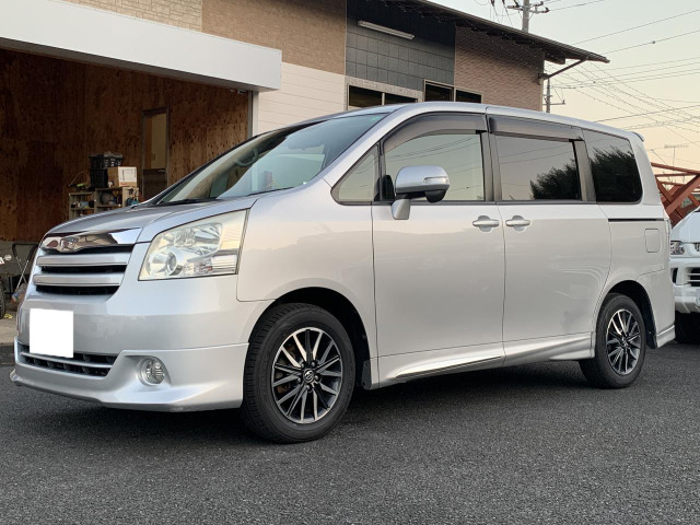中古車 トヨタ ノア 2 0 Yy 仕事用 車中泊 の中古車詳細 586km シルバー 神奈川県 55万円 中古車情報 中古車 検索なら 車選びドットコム 車選び Com