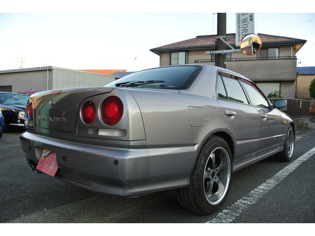 中古】車種不明 スカイライン？GT-R？ フロント・リアバンパー 小傷 