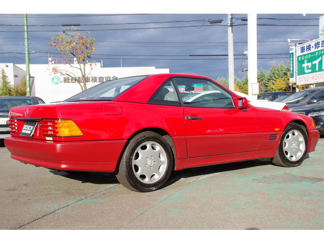中古車 メルセデス ベンツ 500sl 500sl シグナルレッド車体色 アルパカグレー内装 の中古車詳細 110 606km シグナルレッド 北海道 360万円 中古車情報 中古車検索なら 車選びドットコム 車選び Com