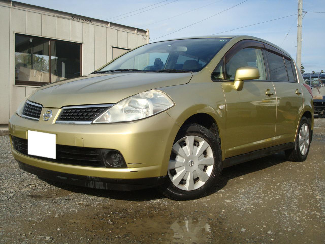 中古車 日産 ティーダ 1 5 15m の中古車詳細 81 805km ゴールド 福島県 15万円 中古車情報 中古車検索なら 車選びドットコム 車選び Com