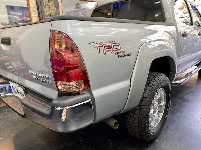 中古車 米国トヨタ タコマ ダブルキャブ Trdオフロード 3 5 V6 実走行 Trd プリランナー の中古車詳細 179 000km シルバー 東京都 238万円 中古車情報 中古車検索なら 車選びドットコム 車選び Com