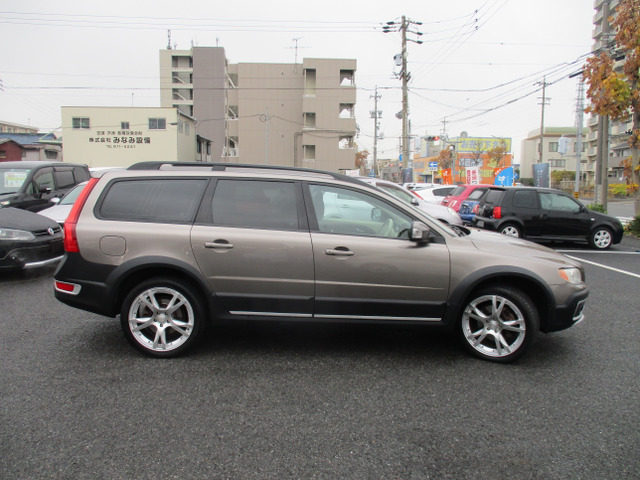 中古車 ボルボ Xc70 3 2 Se Awd 4wd 禁煙車 Hid 電動シート シートヒー の中古車詳細 112 503km グレー 愛知県 36 9万円 中古車情報 中古車検索なら 車選びドットコム 車選び Com 中古車 ボルボ Xc70 3 2 Se Awd 4wd 禁煙車 Hid 電動シート シートヒー の中古車詳細 112 503km グレー 愛知県 36 9万円 中古車情報 中古車検索なら 車選びドットコム 車選び Com