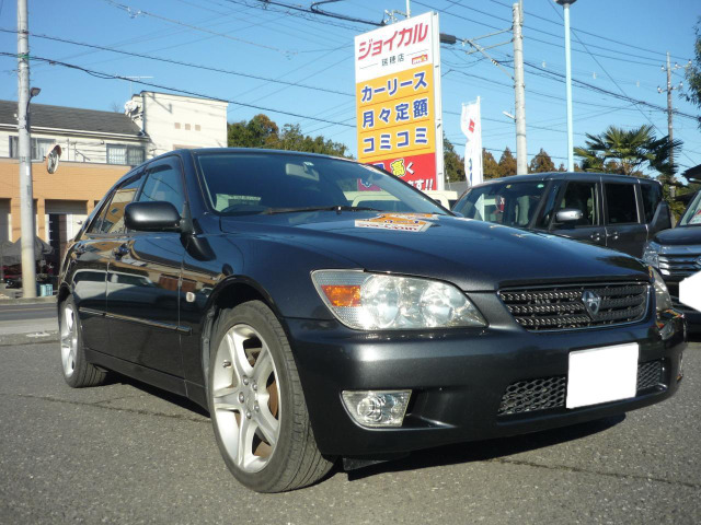 中古車 トヨタ アルテッツァ 2 0 As0 Zエディション フルノーマル 6mt の中古車詳細 144 937km ダークグレー 埼玉県 79 8万円 中古車情報 中古車検索なら 車選びドットコム 車選び Com