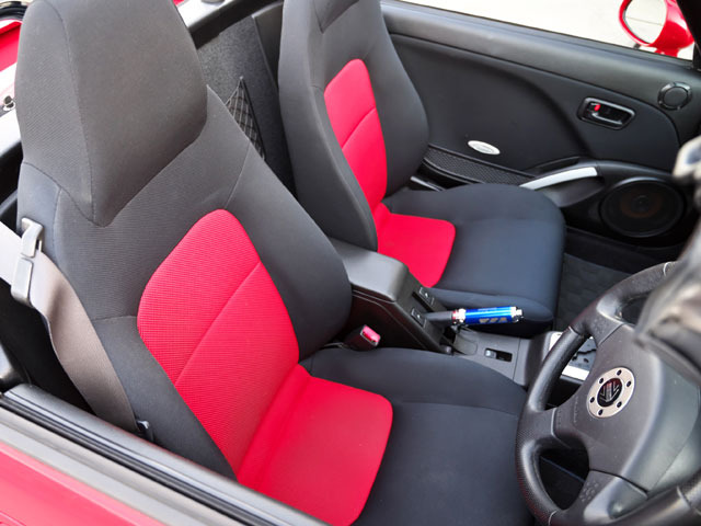 中古車 ダイハツ コペン の中古車詳細 000km 赤 静岡県 69 9万円 中古車情報 中古車検索なら 車選びドットコム 車 選び Com