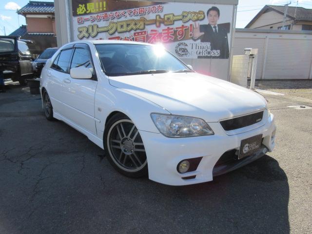 中古車 トヨタ アルテッツァ 2 0 Rs0 リミテッド 社外aw 社外マフラー 車高調 の中古車詳細 123 000km ホワイト 埼玉県 136 8万円 中古車情報 中古車検索なら 車選びドットコム 車選び Com