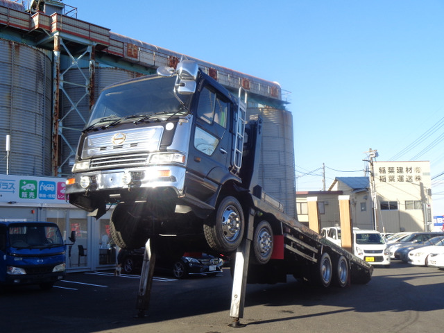 中古車 日野 プロフィア ハイジャッキ 重機運搬車 回送車 フジタ自動車工業 の中古車詳細 623 600km ブラック 茨城県 451万円 中古車情報 中古車検索なら 車選びドットコム 車選び Com