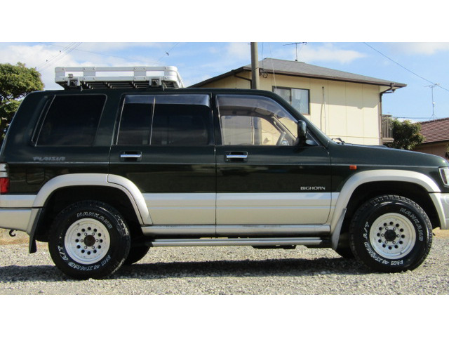 中古車 いすゞ ビッグホーン 3.0 プレジール ロング ディーゼル 4WD の