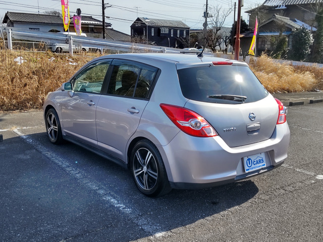 中古車 日産 ティーダ 1.5 15M 社外ナビ 地デジTV 16インチAW の中古車 ...
