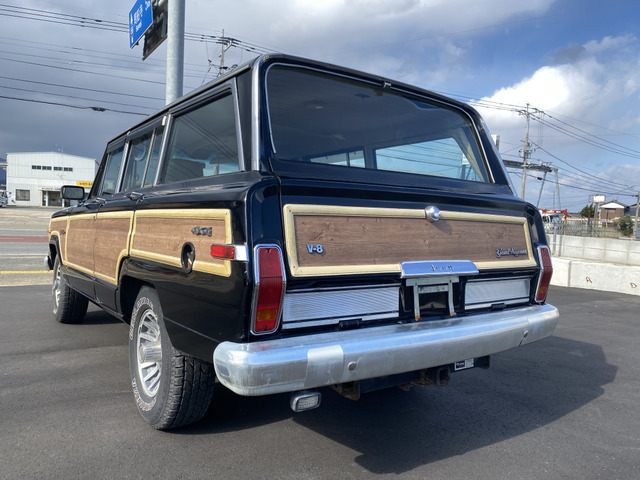 中古車 クライスラージープ グランドワゴニア ワゴニア 4wd の中古車詳細 139 7km ブラック 福岡県 160万円 中古車 情報 中古車検索なら 車選びドットコム 車選び Com