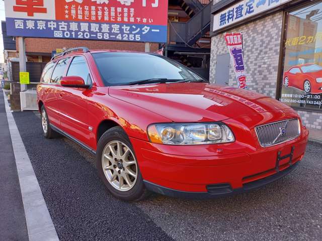 中古車 ボルボ V70 ベースモデル 黒革シート キーレス スタットレス付き の中古車詳細 99 000km 赤 東京都 18万円 中古車情報 中古車検索なら 車選びドットコム 車選び Com