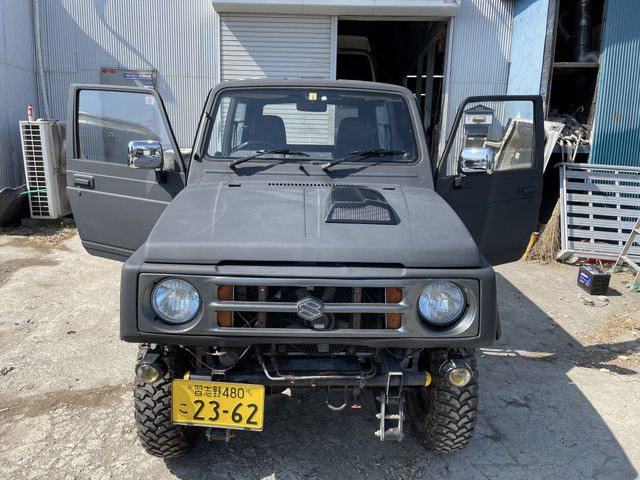 中古車 スズキ ジムニー ワイルドウインド 4wd リフトアップ車 の中古車詳細 164 0km マットブラック 千葉県 80万円 中古車情報 中古車検索なら 車選びドットコム 車選び Com