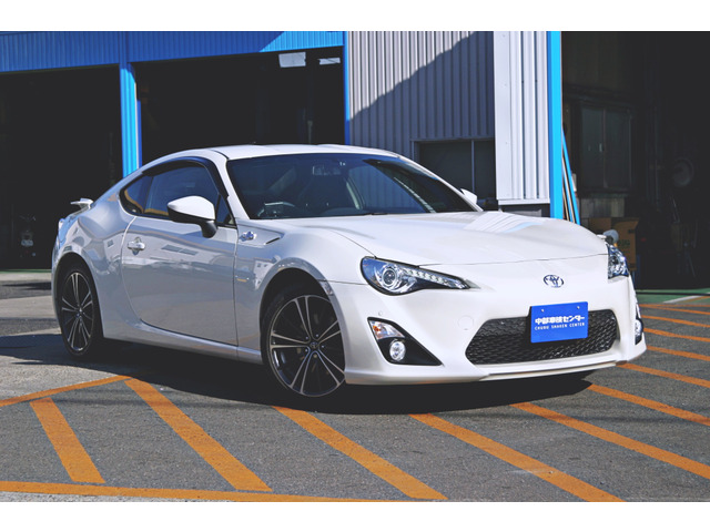 中古車 トヨタ 86 2 0 Gt リミテッド ワンオーナ 車検2年付 Tv Bモニター の中古車詳細 14 366km パールホワイト 愛知県 228万円 中古車情報 中古車検索なら 車選びドットコム 車選び Com