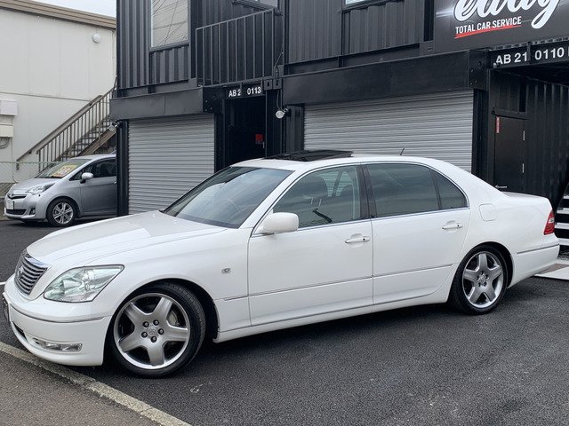 中古車 トヨタ セルシオ 4 3 Er仕様 最終型 Hks車高調 黒革エアシート の中古車詳細 93 000km ホワイトパールクリスタルシャイン 神奈川県 117万円 中古車情報 中古車検索なら 車選びドットコム 車選び Com