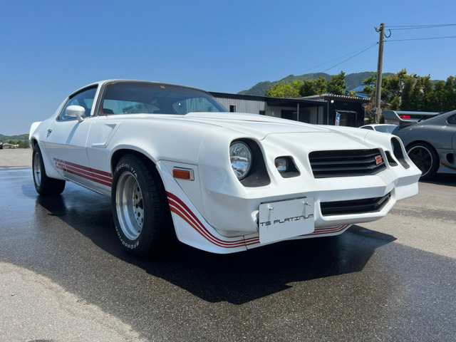 中古車 シボレー カマロ Z28 の中古車詳細 27 260km ホワイト 福岡県 530万円 中古車情報 中古車検索なら 車 選びドットコム 車選び Com