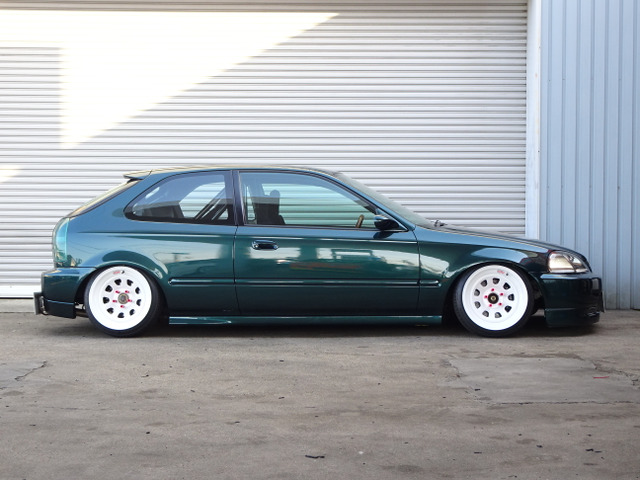 中古車 ホンダ シビックタイプr 1 6 ナックル加工車高調ロールバーedmグリル の中古車詳細 122 900km グリーンmオールペイント 奈良県 248万円 中古車情報 中古車検索なら 車選びドットコム 車選び Com