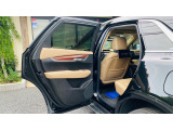 運転席側後部内ドア
