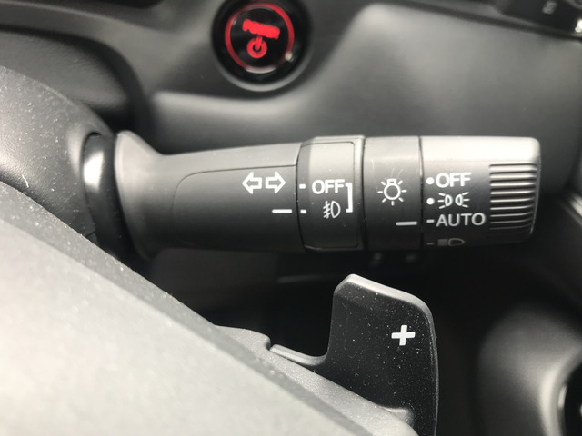 中古車 ホンダ ヴェゼル 1 5 E Hev Z 純正18インチアルミホイール の中古車詳細 8 000km パールホワイト 静岡県 379万円 中古車情報 中古車検索なら 車選びドットコム 車選び Com