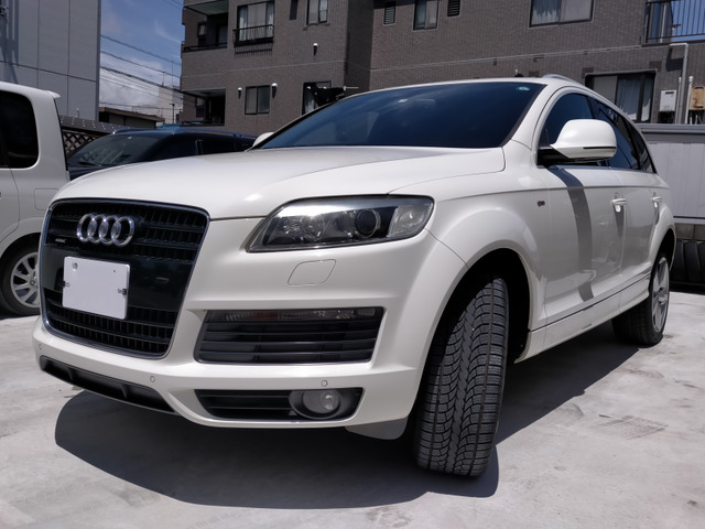 中古車 アウディ Q7 3.6 FSI クワトロ 4WD 社外ナビ+フリップダウンモニター の中古車詳細 (126,500km, W, 東京都,  110万円) | 中古車情報・中古車検索なら【車選びドットコム（車選び.com）】