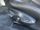 運転席はメモリー付きのパワーシートになります!