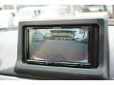バックカメラ装備。駐車が苦手な方には欠かせません。