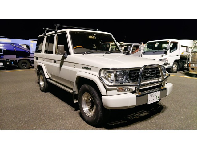 中古車 トヨタ ランドクルーザープラド 3.0 SXワイド ディーゼル 4WD