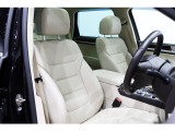 トゥアレグ V6 CDC エアサスペンション+アップグレードパッケージ 4WD 1オ-ナ-/ベ-ジ...