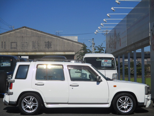 中古車 日産 ラシーン 1.5 タイプS 4WD ハマーフェイス仕様 後期型