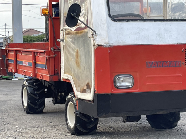ヤンマー 運搬車 FDA182 4WD 油圧ダンプ ディーゼルエンジン 林業 中古