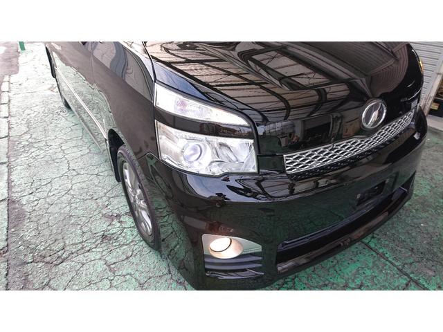 中古車 トヨタ ヴォクシー 2.0 ZS 煌II 4WD 両側パワースライド ナビ 
