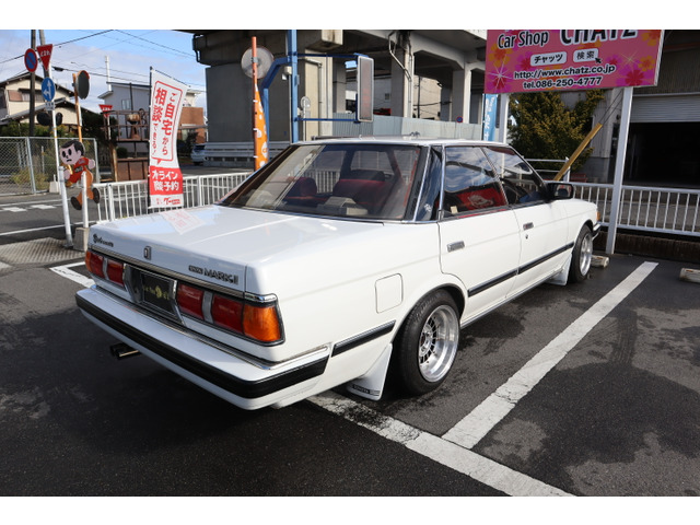 中古車 トヨタ マークII 2.0 グランデ ネコ目 5MT載替公認済 外14AW の